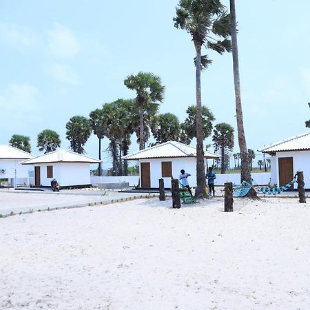 Palm Beach Resort Ceylon Τζάφνα Εξωτερικό φωτογραφία