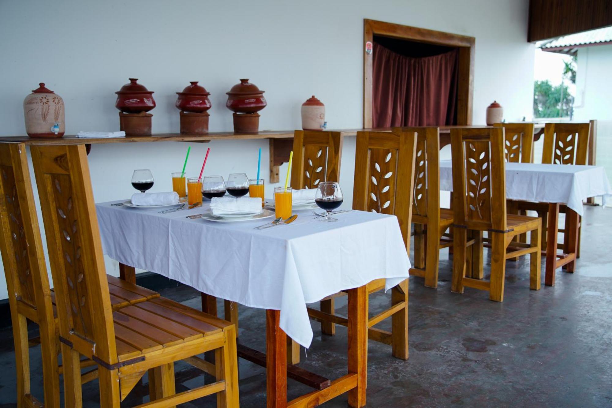 Palm Beach Resort Ceylon Τζάφνα Εξωτερικό φωτογραφία
