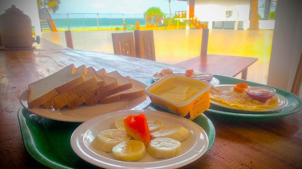 Palm Beach Resort Ceylon Τζάφνα Εξωτερικό φωτογραφία