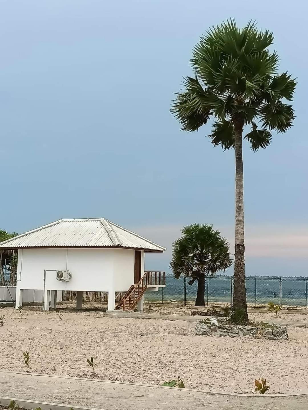 Palm Beach Resort Ceylon Τζάφνα Εξωτερικό φωτογραφία